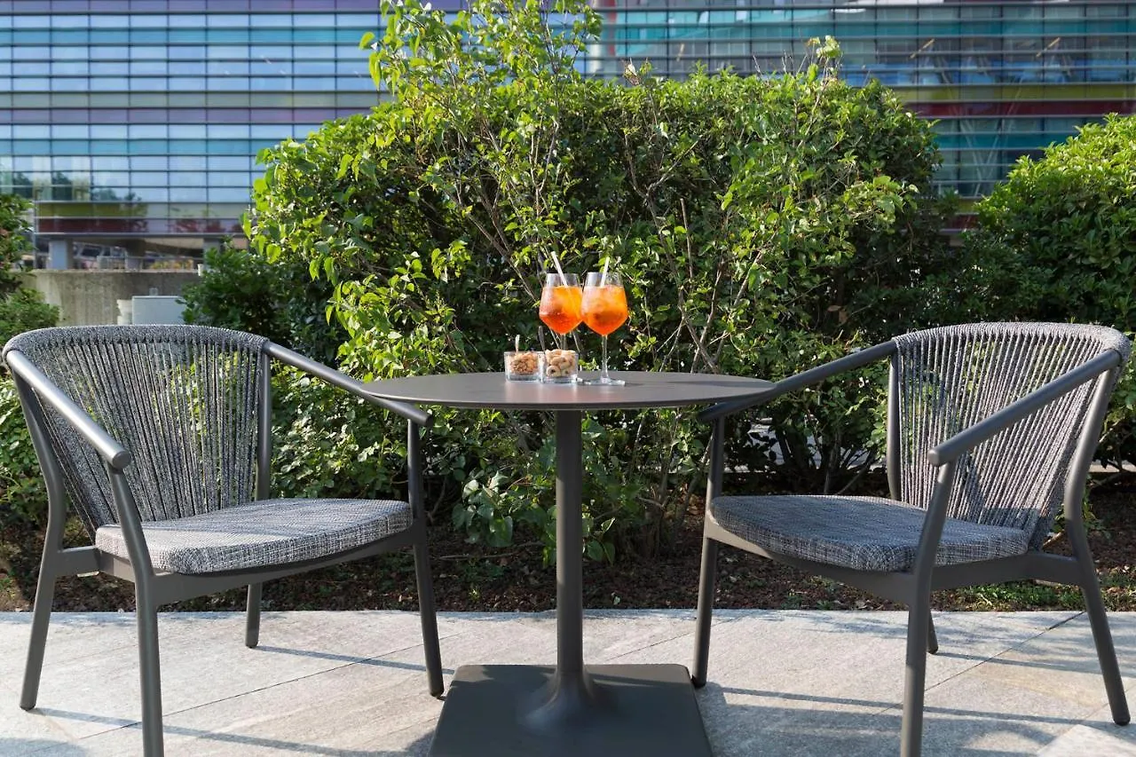 Voco Milan-Fiere By Ihg Hotel