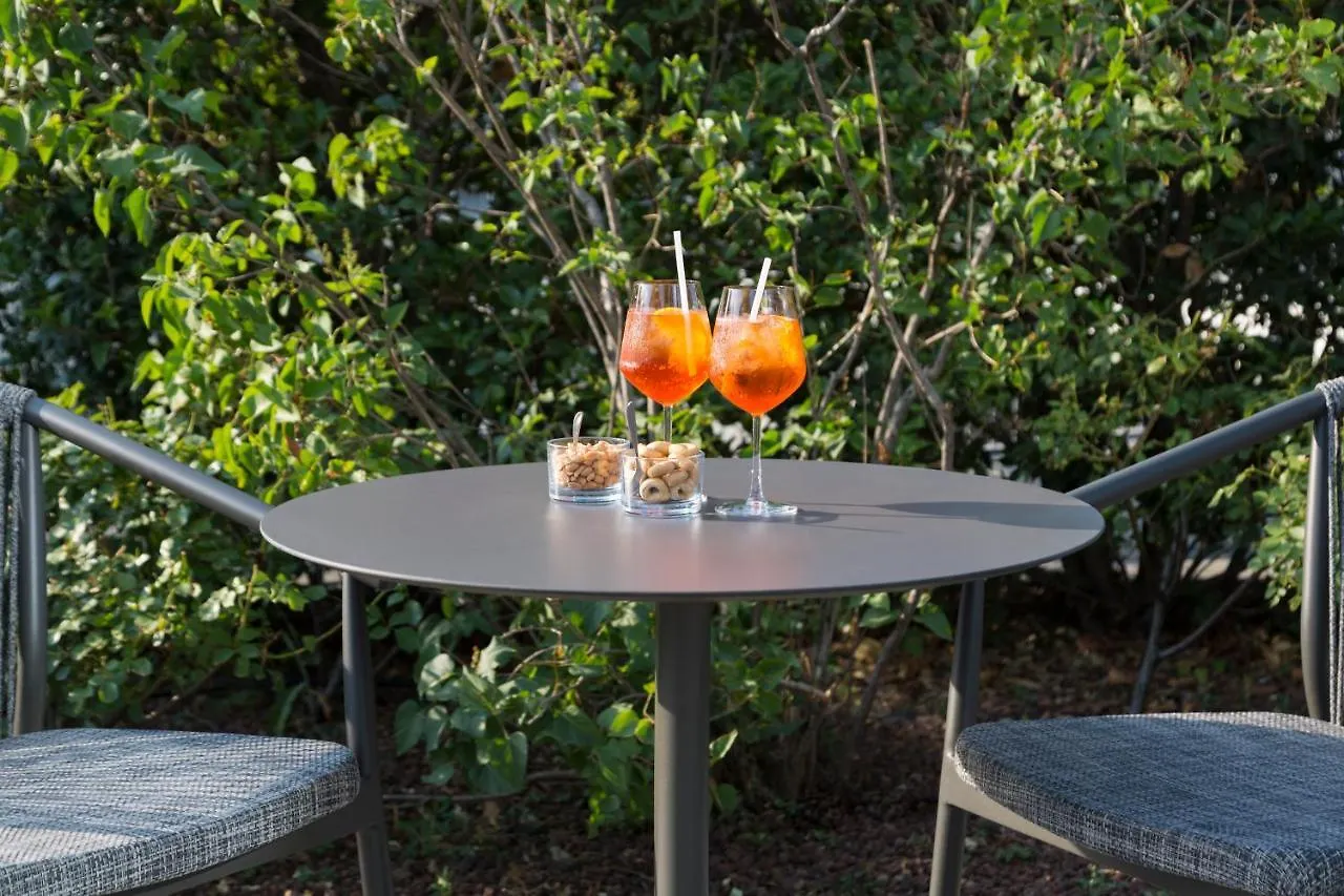 Voco Milan-Fiere By Ihg Hotel  Milan