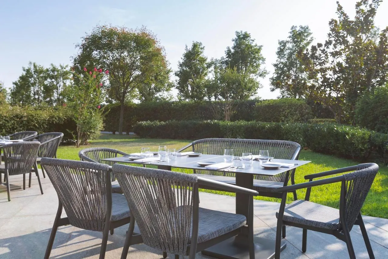 Hotel Voco Milan-Fiere By Ihg